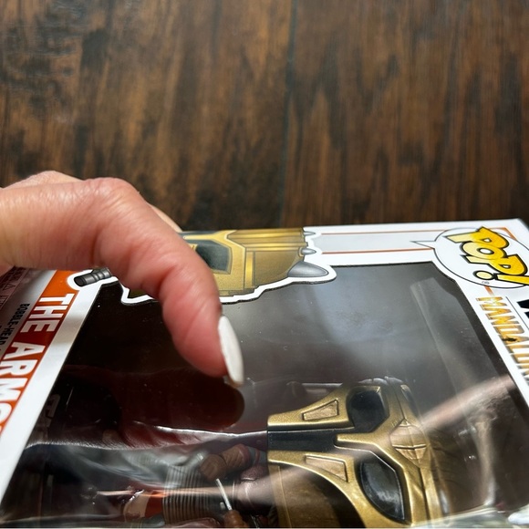 Funko Pop! The Armorer #353 - Picture 6 of 6